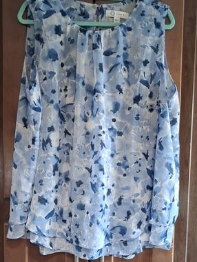 Cristina B Light Blue Watercolor Floral Sleeveless Top